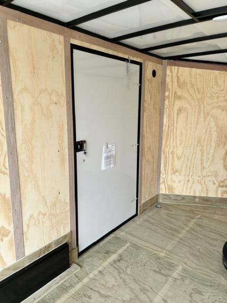 New 2027 Discovery Trailers 7.5x16 Blackout Package .080 exterior skins 90" INTERIOR HEIGHT Cargo / Enclosed Trailer
