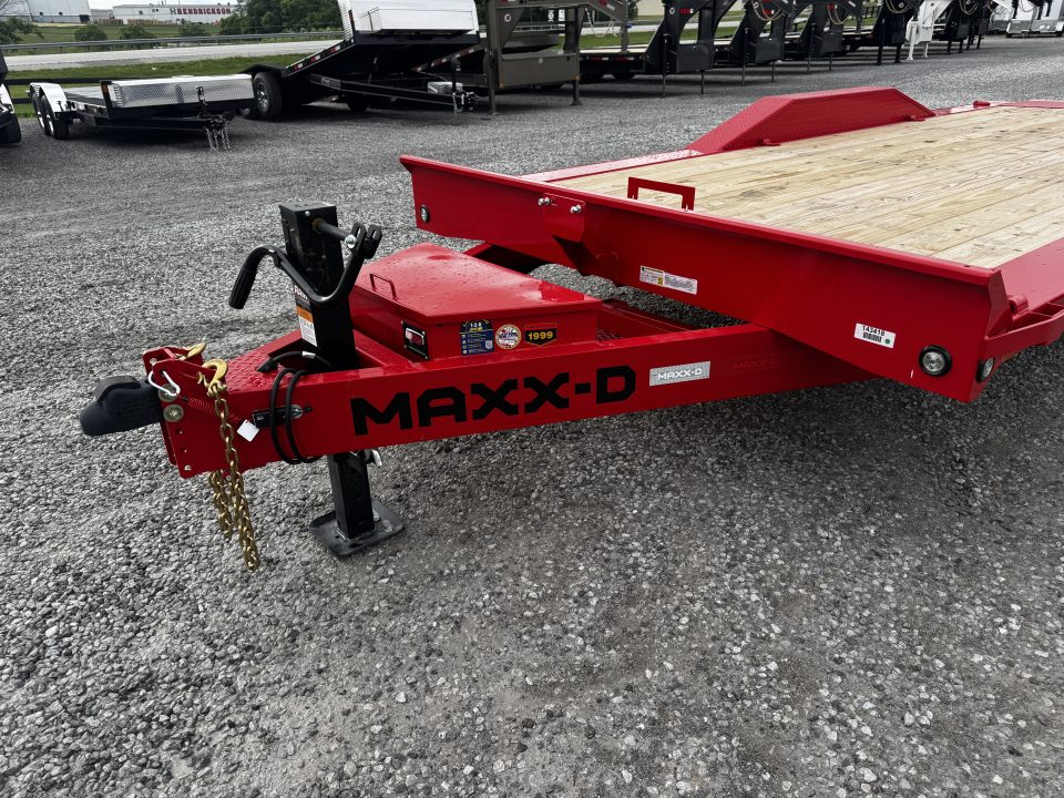 New 2026 MAXX-D T6X 102"x20' 14,000# GVWR Power Tilt Equipment Trailer