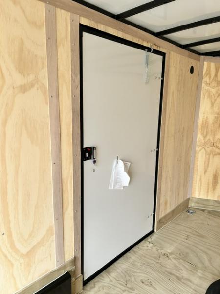 New 2027 Discovery Trailers 7.5x18 Blackout Package .080 exterior skins 90" INTERIOR HEIGHT Cargo / Enclosed Trailer