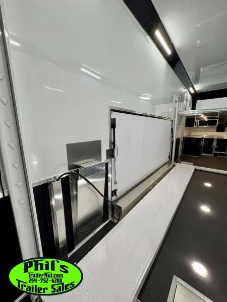 New Haulmark NEW 85X32 ALUMINUM STACKER WITH ESCAPE DOOR ENCLOSED RACE TRAILER Car / Racing Trailer TWO CAR HAULER