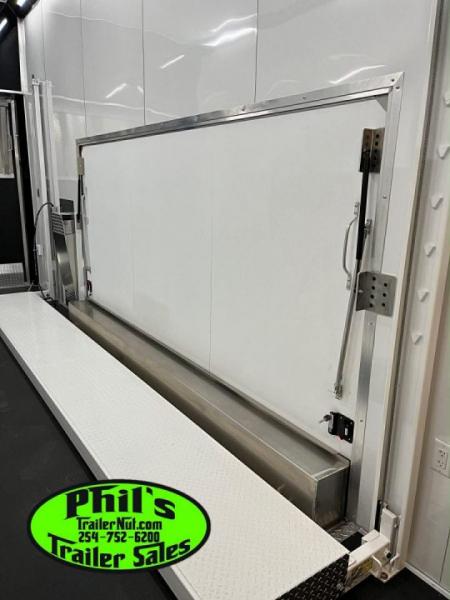 New Haulmark NEW 85X32 ALUMINUM STACKER WITH ESCAPE DOOR ENCLOSED RACE TRAILER Car / Racing Trailer TWO CAR HAULER