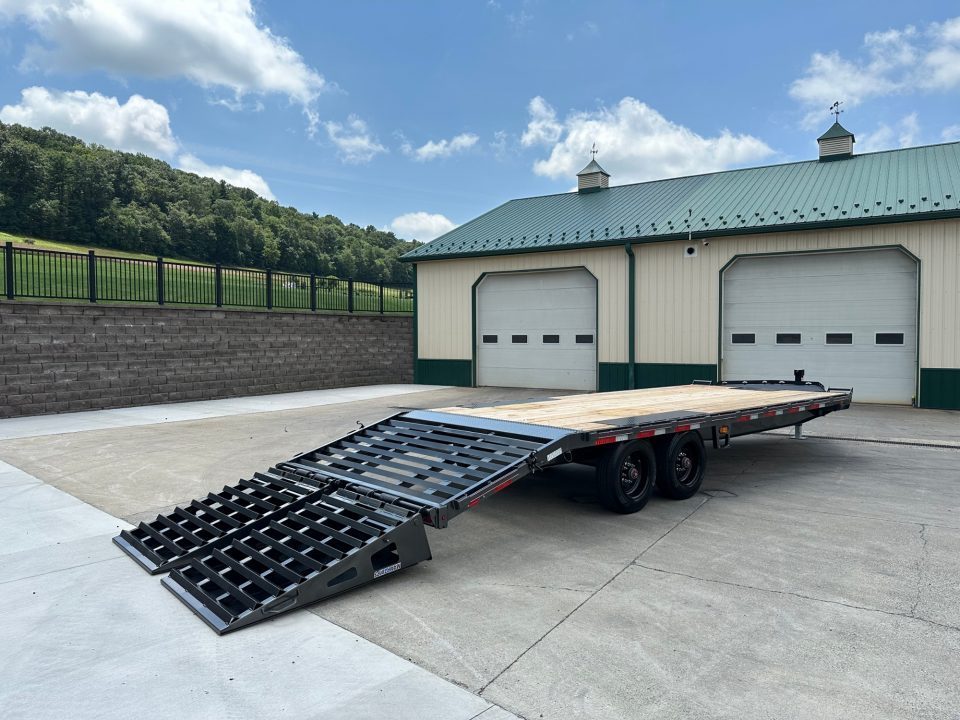 New Diamond C 24' I-Beam Deck Over with MAX Ramps (DEC210)