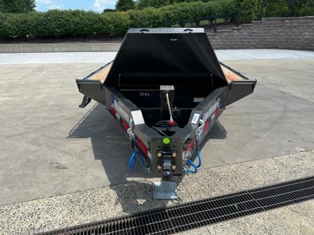 New Diamond C 24' I-Beam Deck Over with MAX Ramps (DEC210)