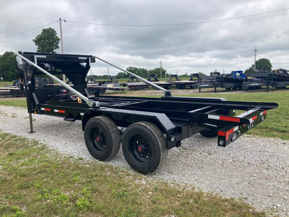 New 2027 MAXX-D 83X16 TANDEM 21K GN ROLL OFF W/ HYDROJACKS, ELEC TARP, 22K WINCH & WIRELESS REMOTE Roll Off