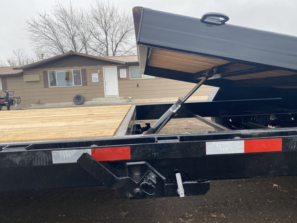 New 2026 Southland 7x22 16/6 16k Split Deck Tilt Equipment Trailer