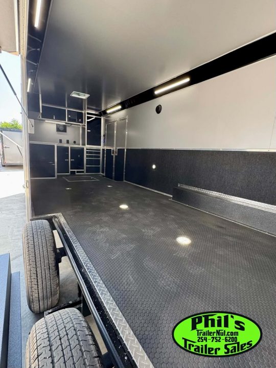 New 2026 Haulmark EDGE PRO 8.5X32 RACE TRAILER ESCAPE DOOR & TANDEM 7000 LB AXLES Car / Racing Trailer