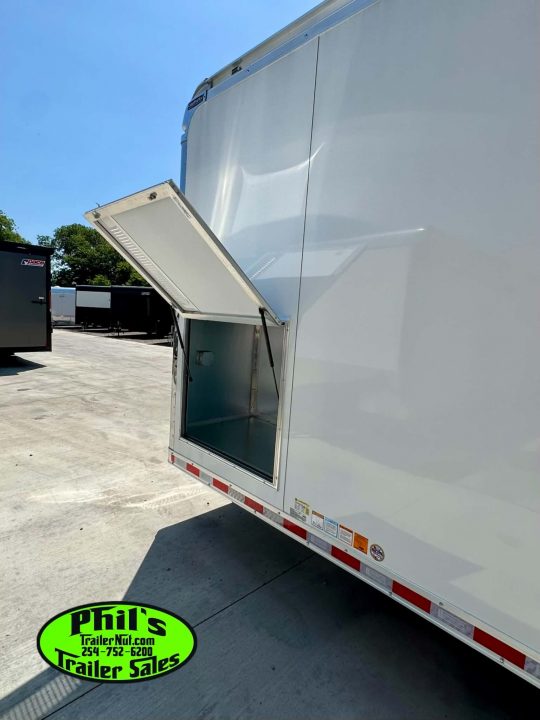 New 2026 Haulmark EDGE PRO 8.5X32 RACE TRAILER ESCAPE DOOR & TANDEM 7000 LB AXLES Car / Racing Trailer