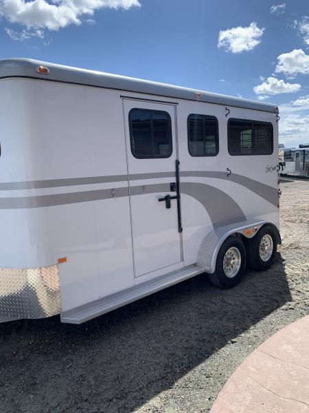 Used 2020 EquiSpirit 2 H Straight load Horse Trailer
