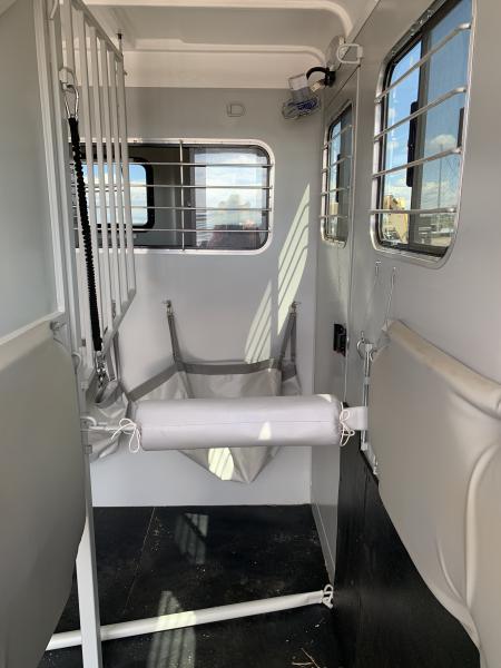 Used 2020 EquiSpirit 2 H Straight load Horse Trailer