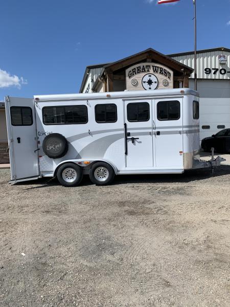 Used 2020 EquiSpirit 2 H Straight load Horse Trailer