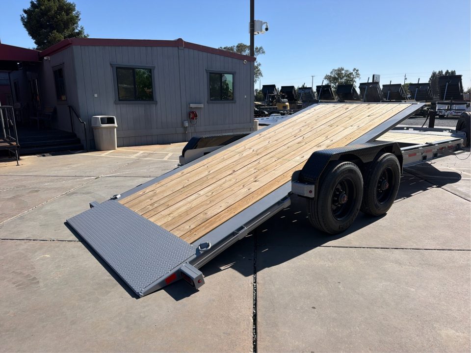 New 2026 Diamond C Trailers HDT210L22X82 7FT X 22FT 23K GVW Tilt Trailer