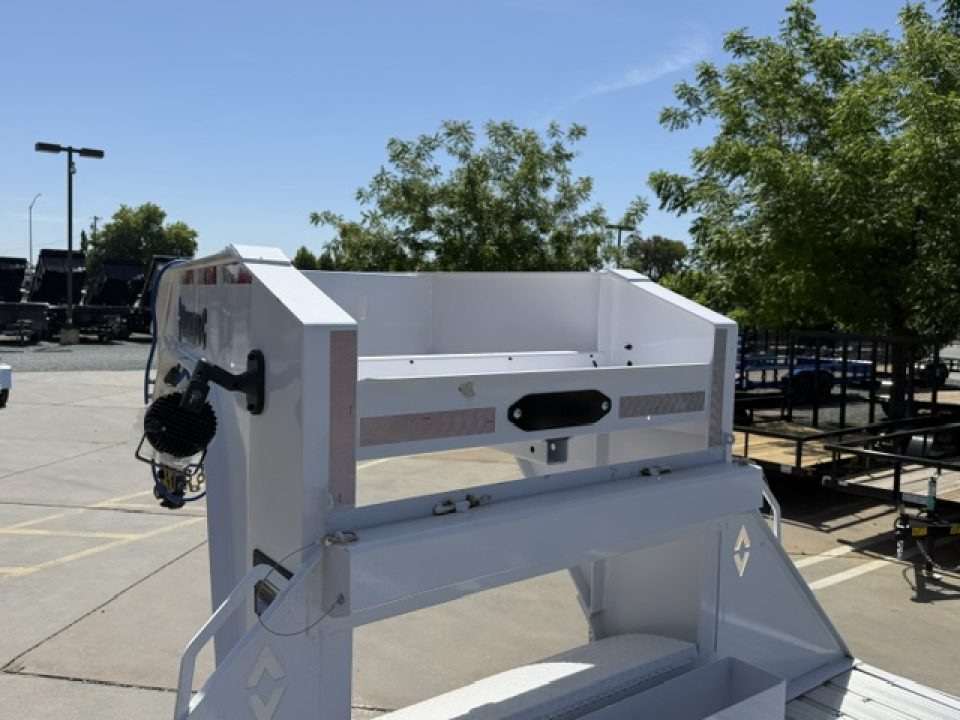 New 2026 Diamond C Trailers FMAX212L40X102HDT 8.5FT X 40FT 25.9K GVW TA-D Equipment Trailer