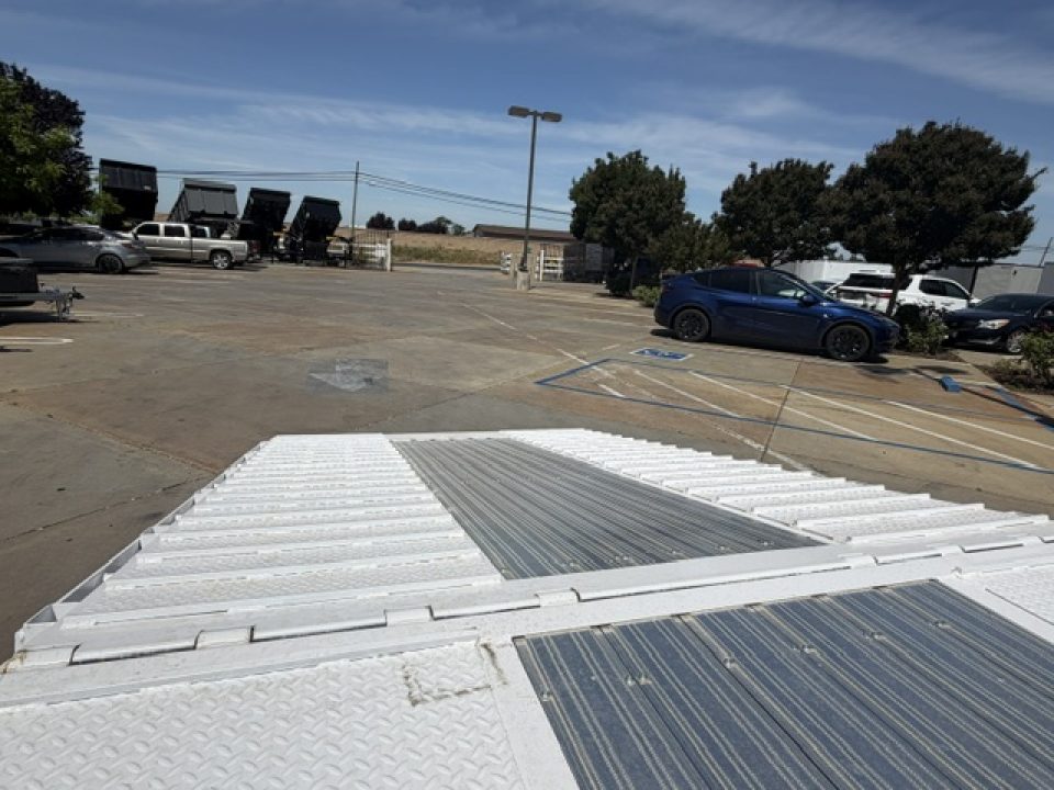 New 2026 Diamond C Trailers FMAX212L40X102HDT 8.5FT X 40FT 25.9K GVW TA-D Equipment Trailer