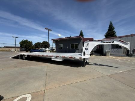 New 2026 Diamond C Trailers FMAX212L40X102HDT 8.5FT X 40FT 25.9K GVW TA-D Equipment Trailer