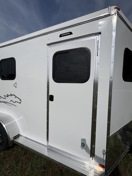 New 2027 Homesteader 2 Horse Slant Load Trailer