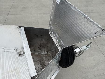 Used Like New 2020 Aluma ALL ALUMINUM 5"x10' flatbed tilt and aluminum wheels EXCELLENT Condition