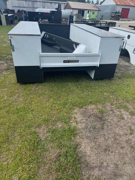 New 2026 CM Truck Beds CMG9878VVSSMLG Truck Bed