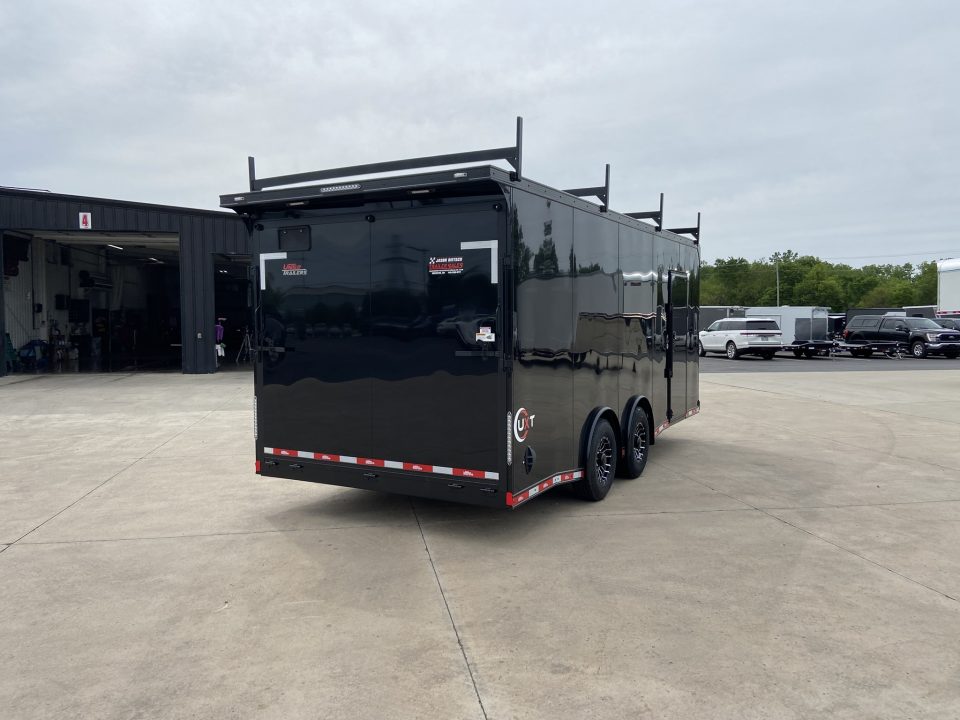 New United Trailers UXT-8.520 Contractor