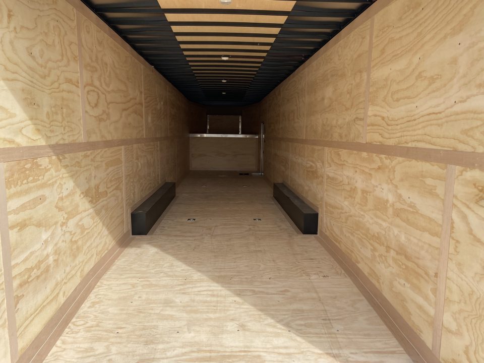 New United UXGN-8.546 Car Trailer