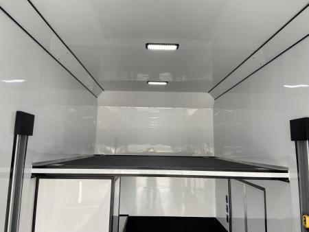 New United Trailers USH-8.532 Stacker