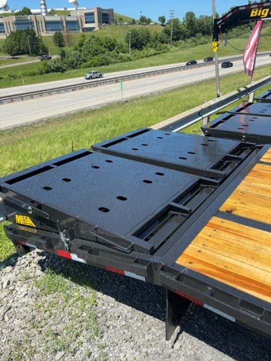 New 2026 Big Tex Trailers 8.5x33 (28+5) Gooseneck Deckover Trailer