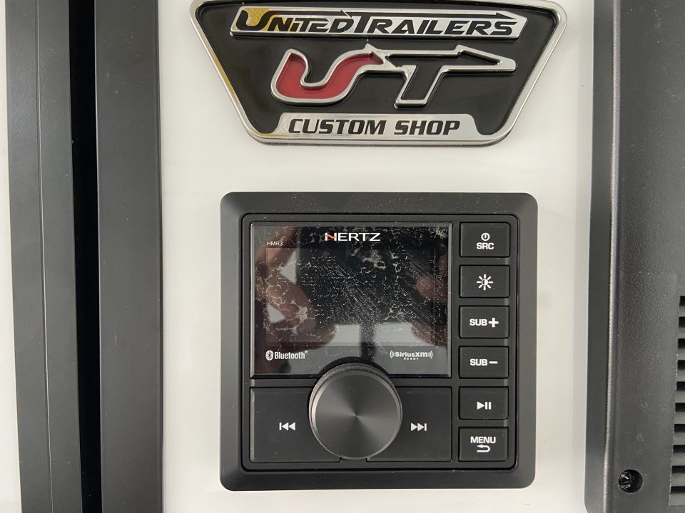 New United USH-8.532 Racing Trailer