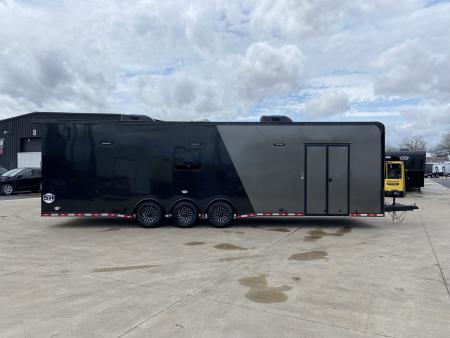 New United USH-8.532 Racing Trailer