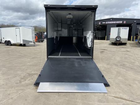 New United USH-8.532 Racing Trailer