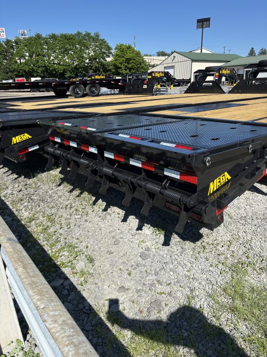 New 2026 Big Tex Trailers 8.5x 30 (25+5) Gooseneck Deckover Trailer