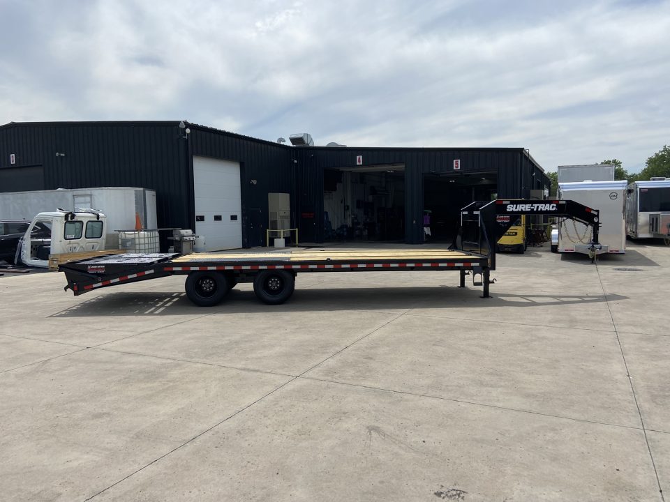 New Sure-Trac 8.5X25(20+5) Deckover Trailer