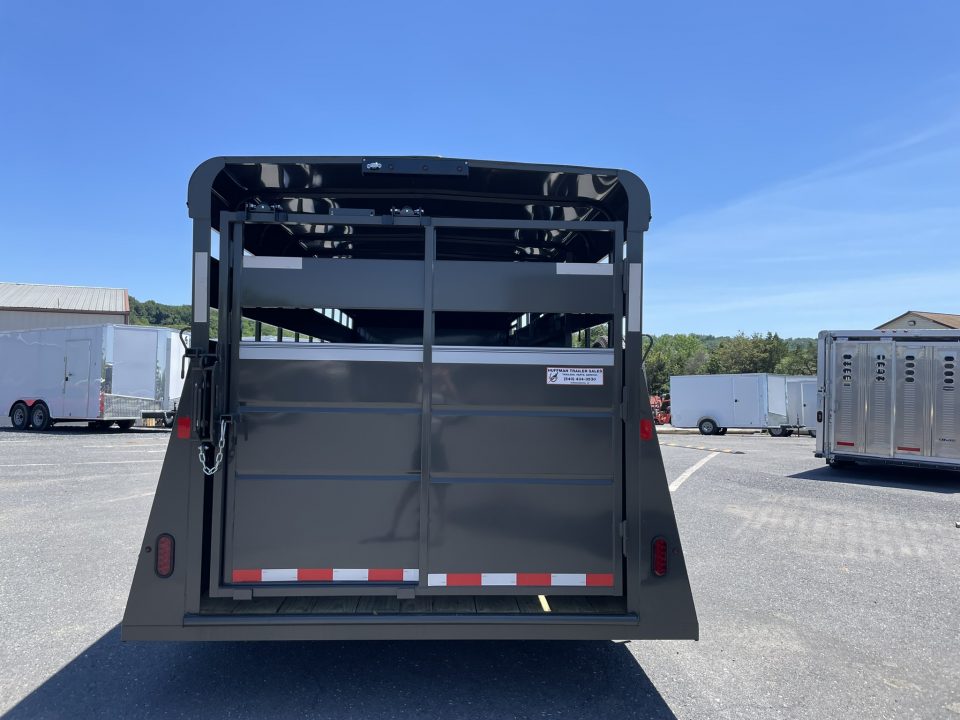 New 2027 Valley 6'8"X20'X6'6" Gooseneck Steel Stock Trailer