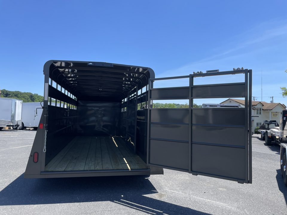 New 2027 Valley 6'8"X20'X6'6" Gooseneck Steel Stock Trailer