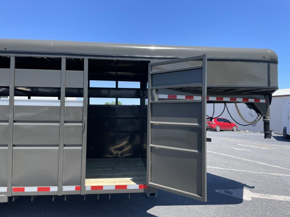 New 2027 Valley 6'8"X20'X6'6" Gooseneck Steel Stock Trailer