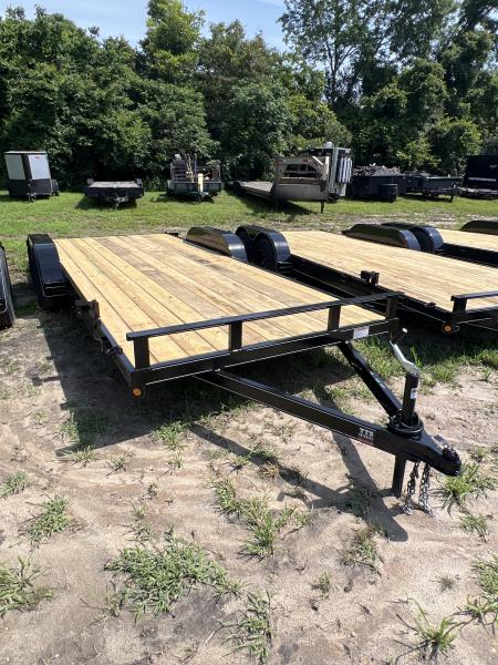 New 2026 P & T Trailers 82X20WCH Car Hauler