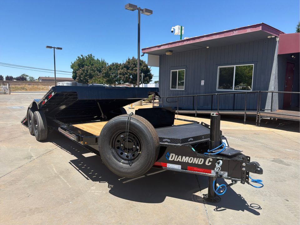 New 2026 Diamond C Trailers HXD207L22X102 8.5FT X 22FT 14.9K GVW Tilt Trailer