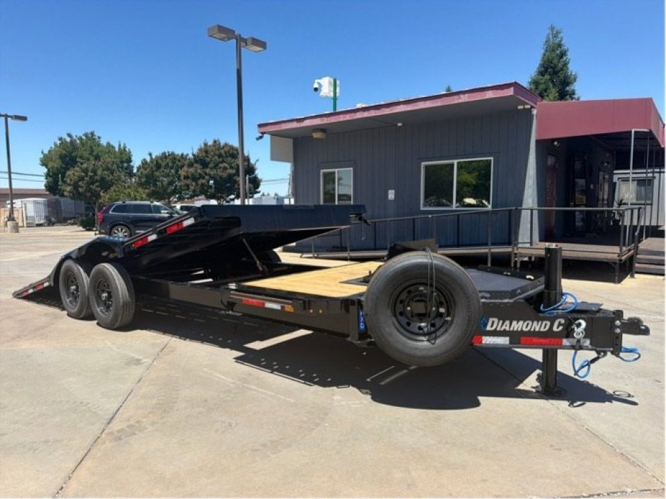 New 2026 Diamond C Trailers HXD207L22X102 8.5FT X 22FT 14.9K GVW Tilt Trailer