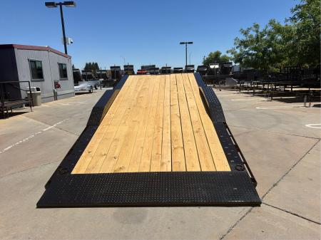New 2026 Diamond C Trailers HXD207L22X102 8.5FT X 22FT 14.9K GVW Tilt Trailer