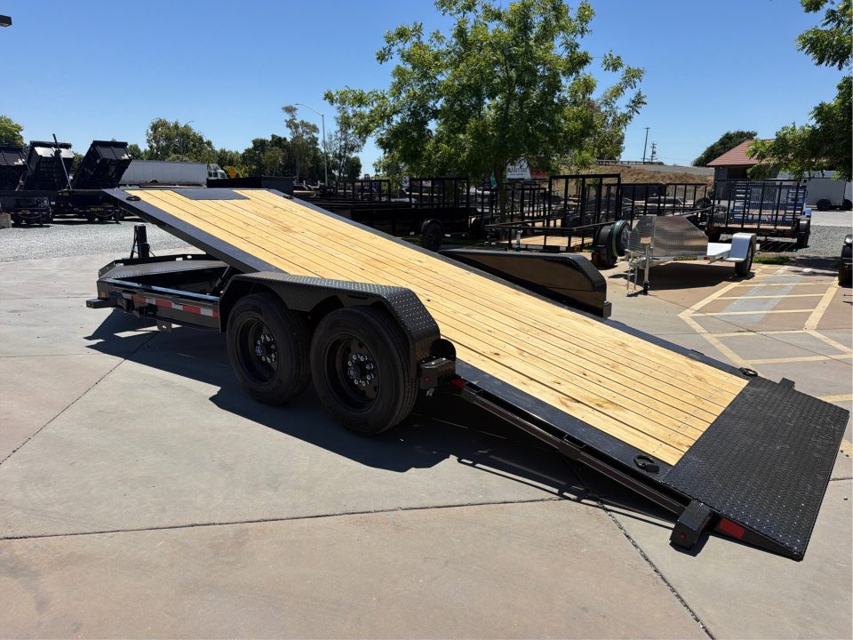 New 2026 Diamond C Trailers HDT208L20X80 7FT X 20FT 18K GVW Tilt Trailer