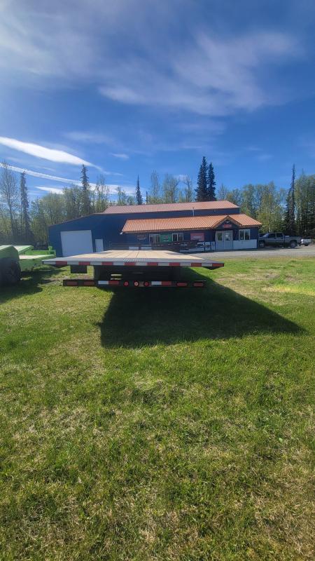 New 2027 PJ Trailers T8 Tilt Trailer