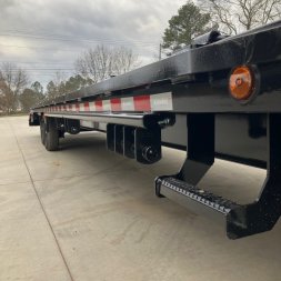 New 2026-Iron-Bull-Trailers-Iron-Bull-8.5×32-27+5-14K-Non-CDL-Flatbed-FG14K832MSI-NECKDECK
