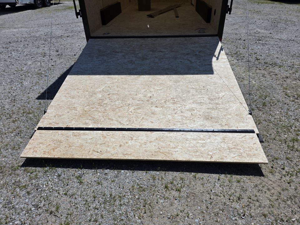 New 2026 Formula Trailers 7.5X16 UTV SXS SCREWLESS 080 BLACKOUT TRIM GOLF CART Cargo / Enclosed Trailer