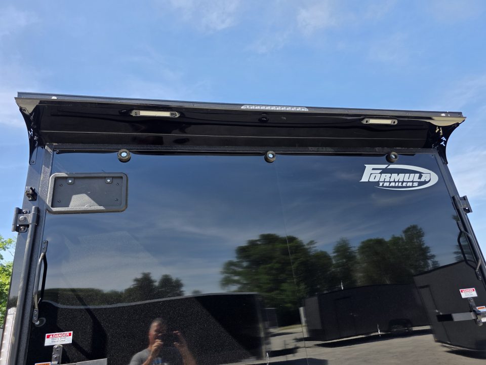 New 2026 Formula Trailers 8.5X24 SCREWLESS EXTERIOR BLACKOUT 7' INSIDE 10K GVWR Cargo / Enclosed Trailer