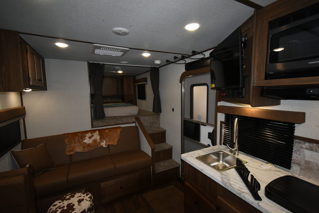 New 2026 Bison Trailers Trailhand 81316 Horse Trailer