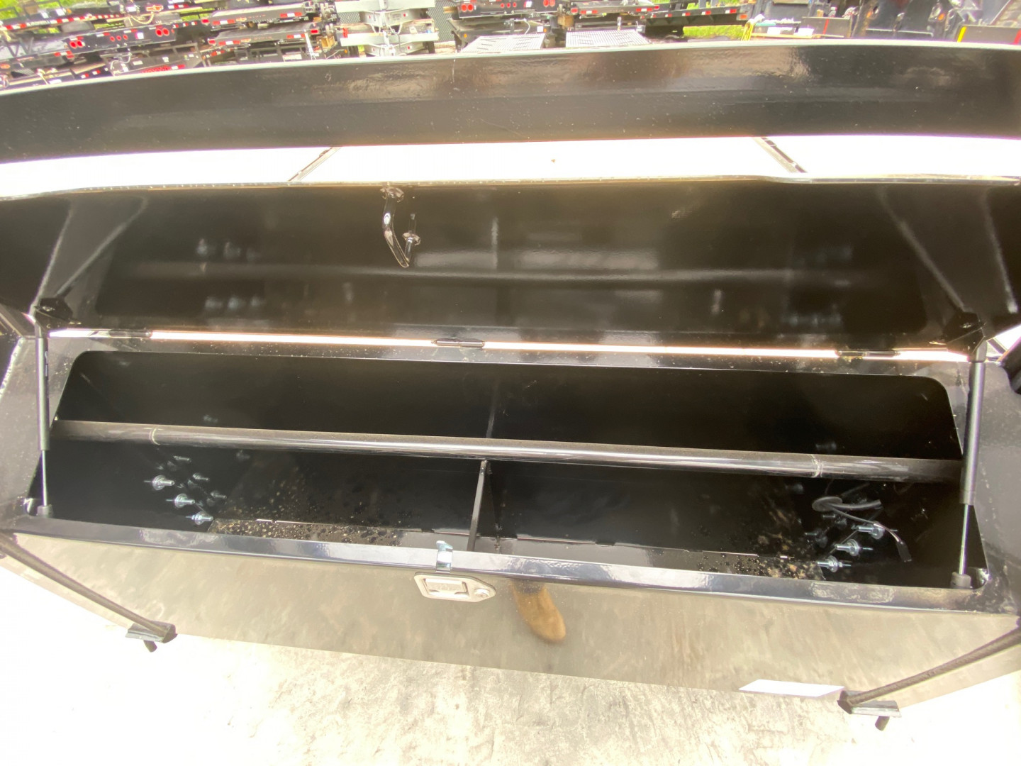 New 2026-Iron-Bull-Trailers-8.5×25-16K-Flatbed-Deckover-Gooseneck-Monster-FG16K825MI