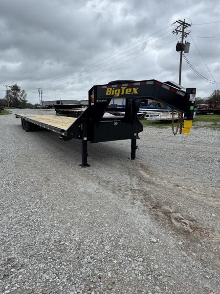 New 2026 Big Tex Trailers 102x40 Tandem 25.9K GN w/ Slide Out Ramps, 2-Speed Jacks 14PLY Tires