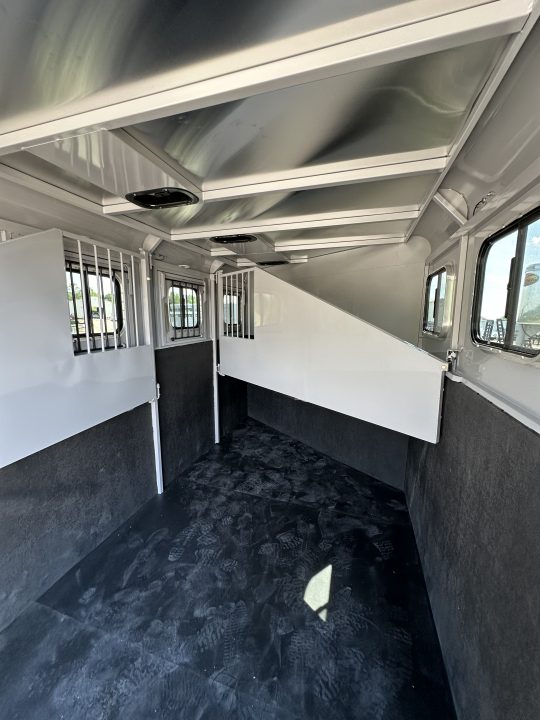 New 2027 Trails West 3H BP ADV MXII Horse Trailer