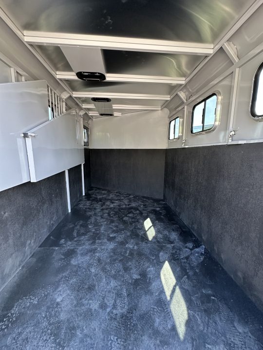 New 2027 Trails West 3H BP ADV MXII Horse Trailer