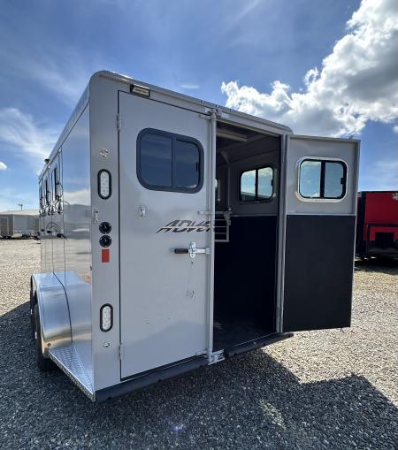 New 2027 Trails West 3H BP ADV MXII Horse Trailer