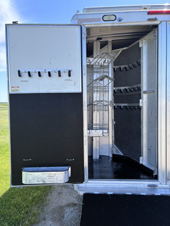 Used 2007 Cimarron Trailers 3H 17'LQ Horse Trailer