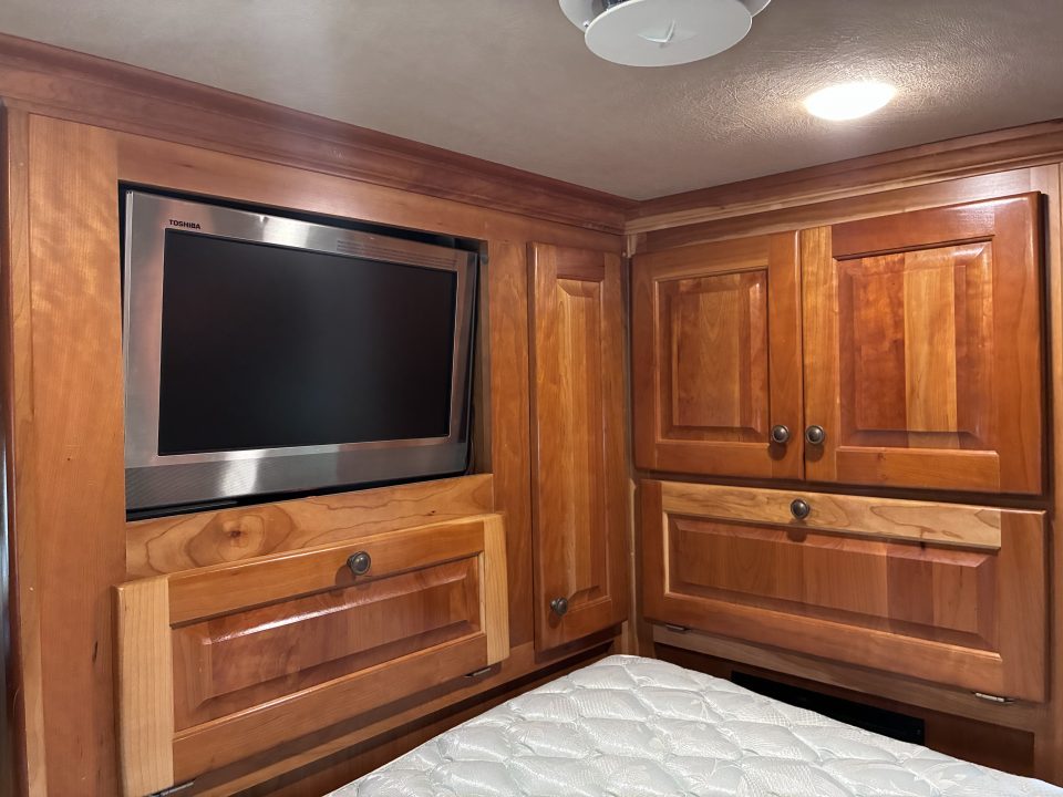 Used 2007 Cimarron Trailers 3H 17'LQ Horse Trailer